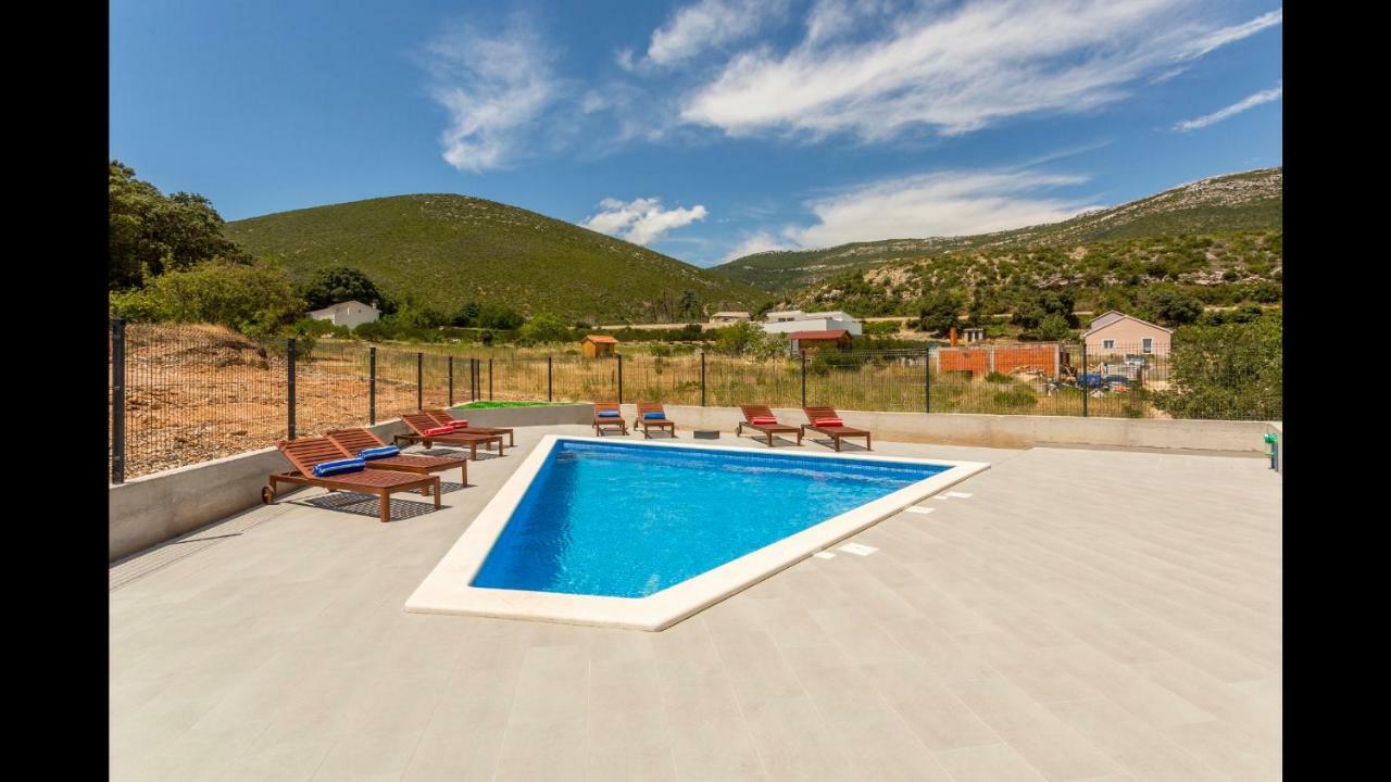 Villa Mila Kastela Kaštel Novi Exteriér fotografie