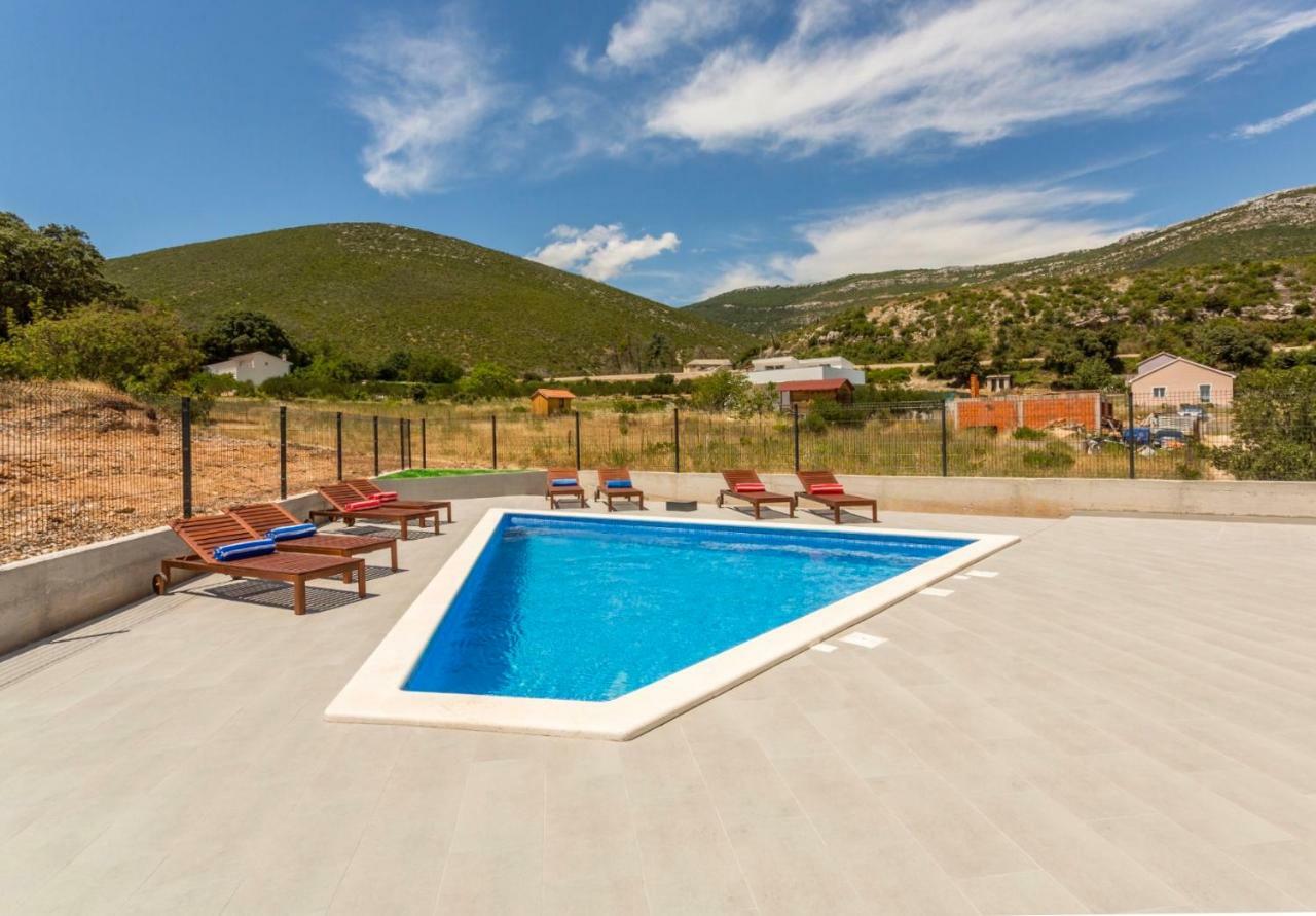 Villa Mila Kastela Kaštel Novi Exteriér fotografie